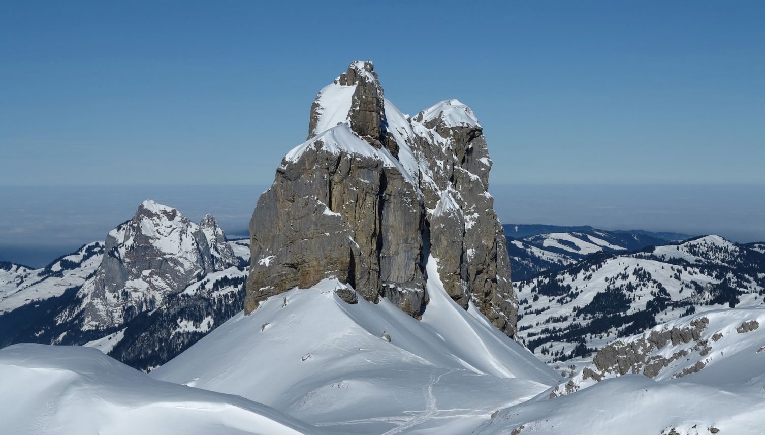 Ein Spass für Skitourengänger: Im Pulverschnee nach Muotathal