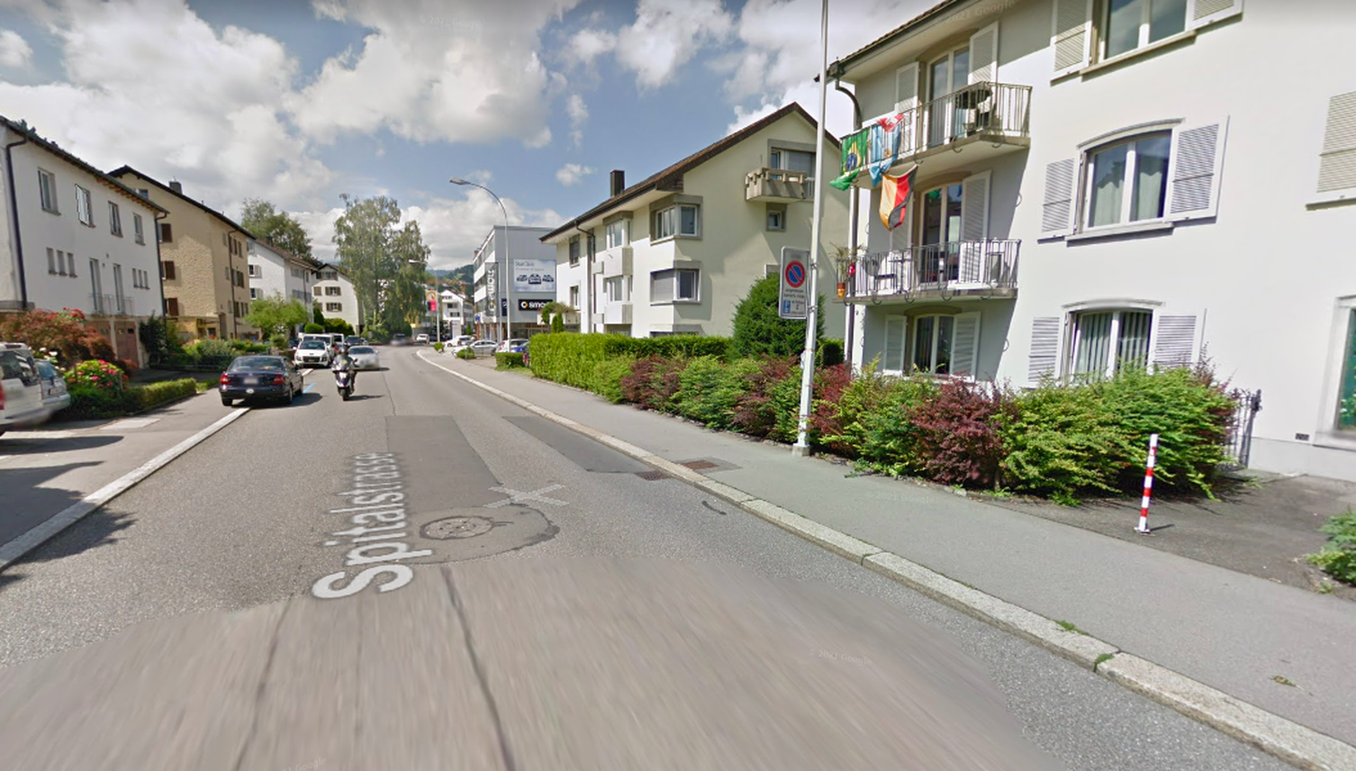 Spitalstrasse Luzern: Velostreifen statt Parkplätze