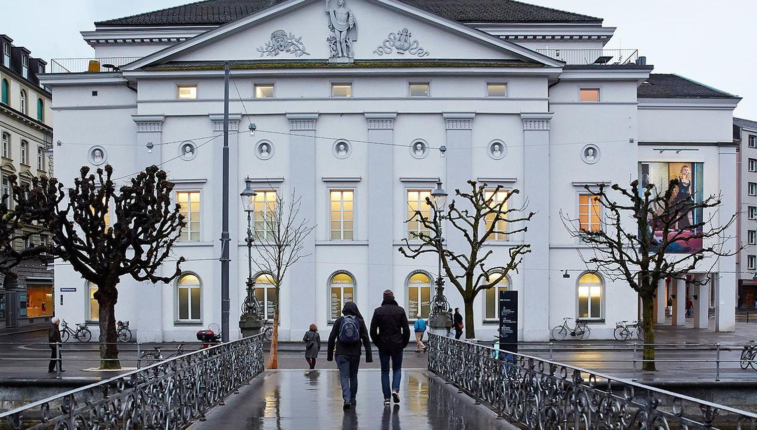 Jetzt muss das Luzerner Theater Sitzplätze sperren