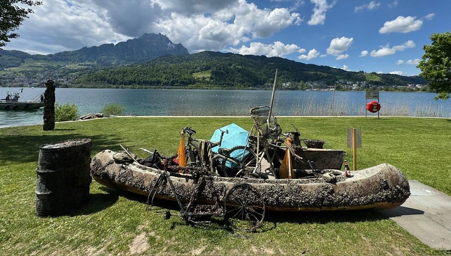 Diesen Schrott fischten Taucher aus der Badi Horw