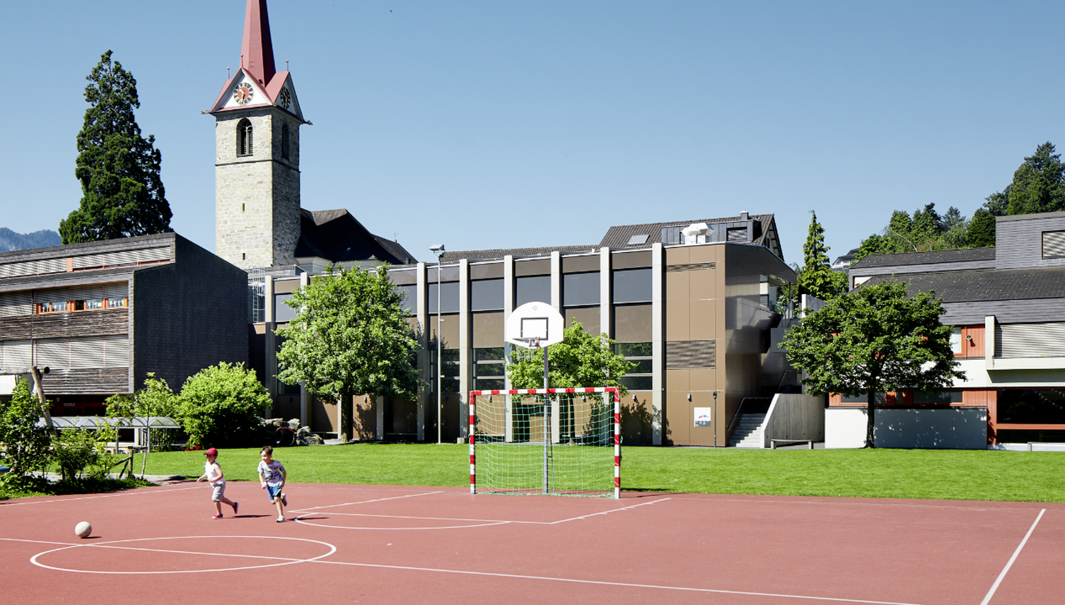 Weggiser Schüler essen bald in Container auf Pausenplatz