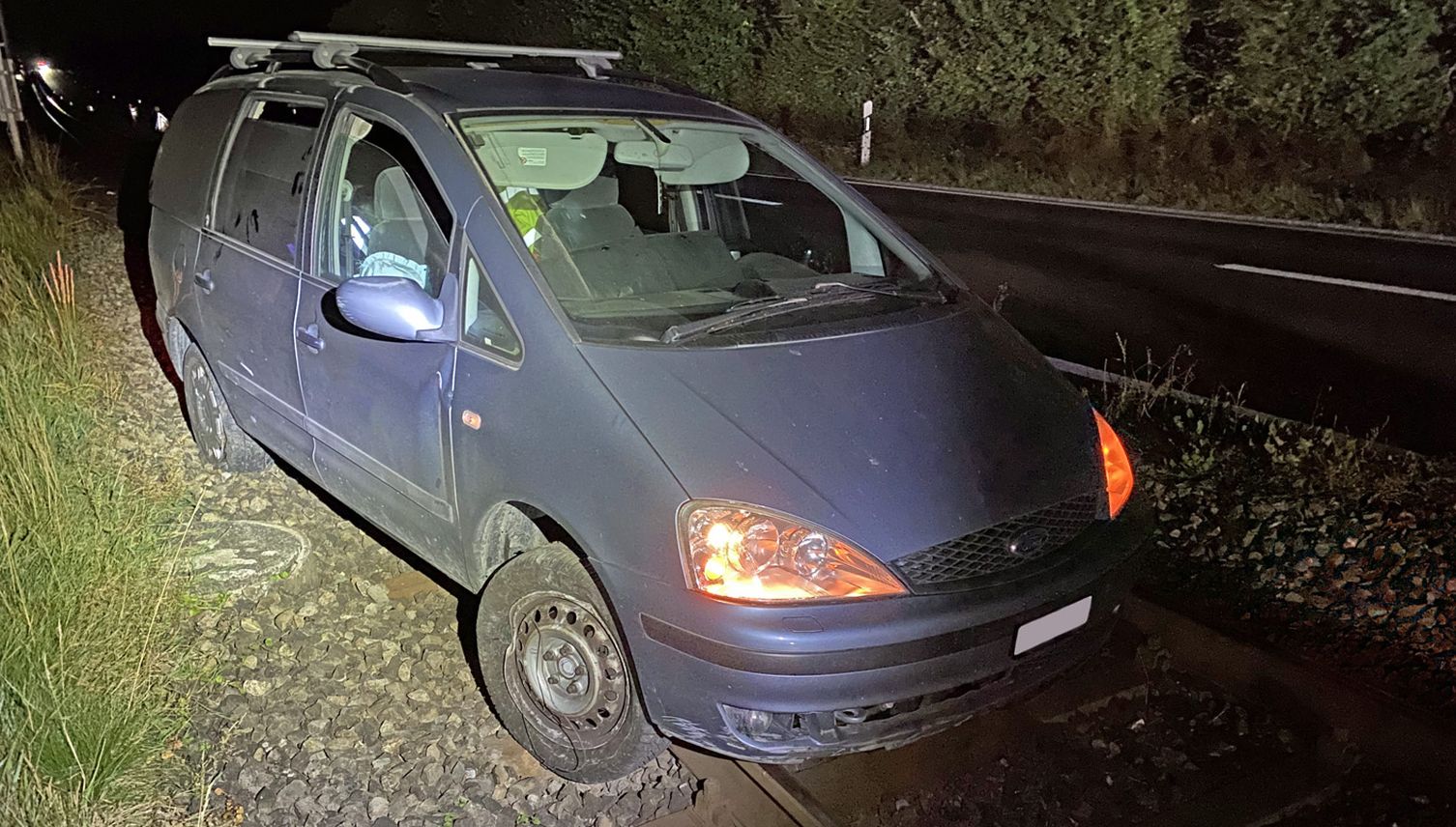 Autos auf Gleisen – zu wenig Platz für mehr Sicherheit