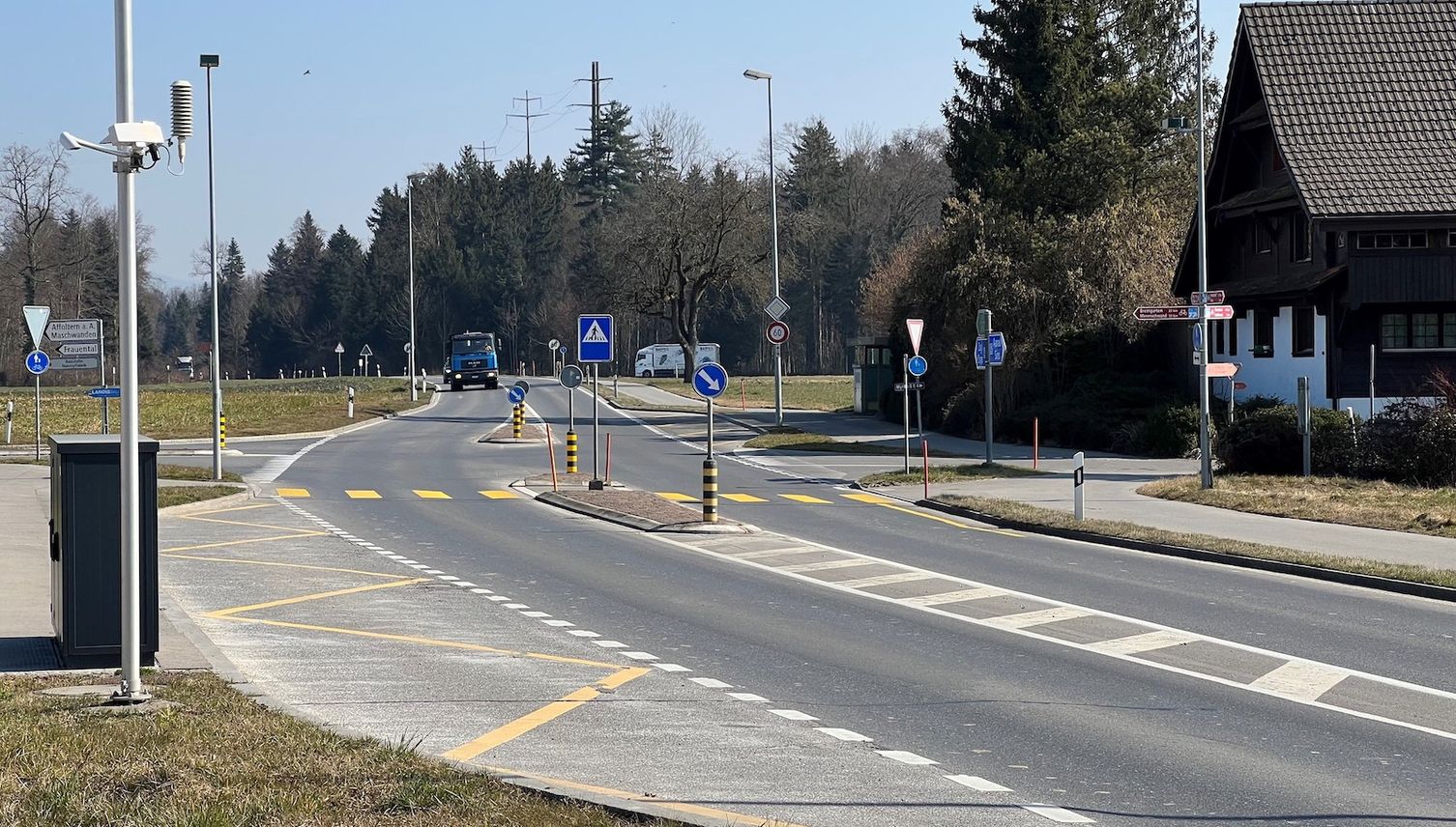 Hünenberg: Baustelle an Sinserstrasse behindert Verkehr
