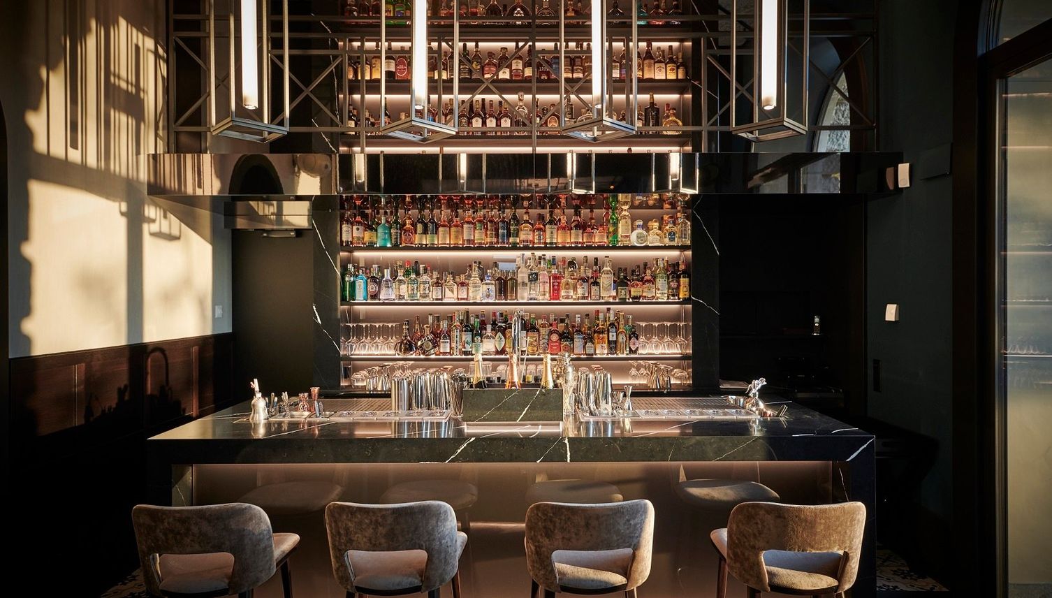Zürcher Edel-Cocktailbar gastiert am Luzerner Seeufer