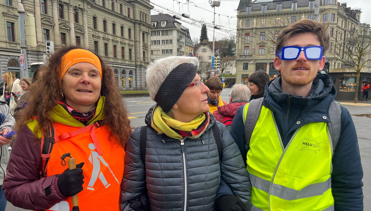 Blinde Luzernerin: «Ich träume, dass ich mir ein rotes Kleid kaufe»