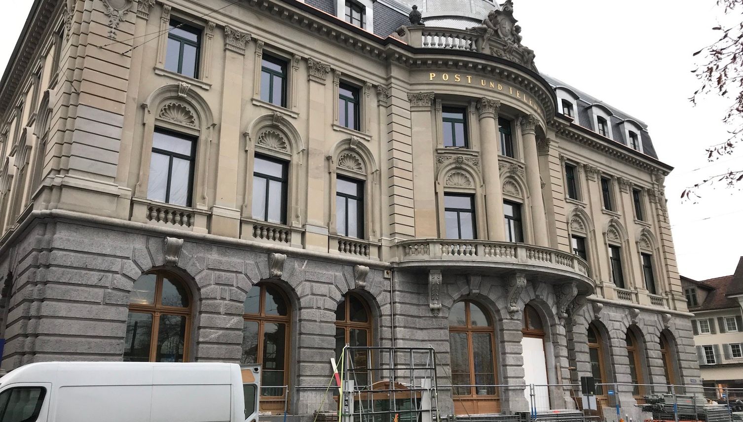 Kanton Zug zahlt fast eine Million ans Postgebäude