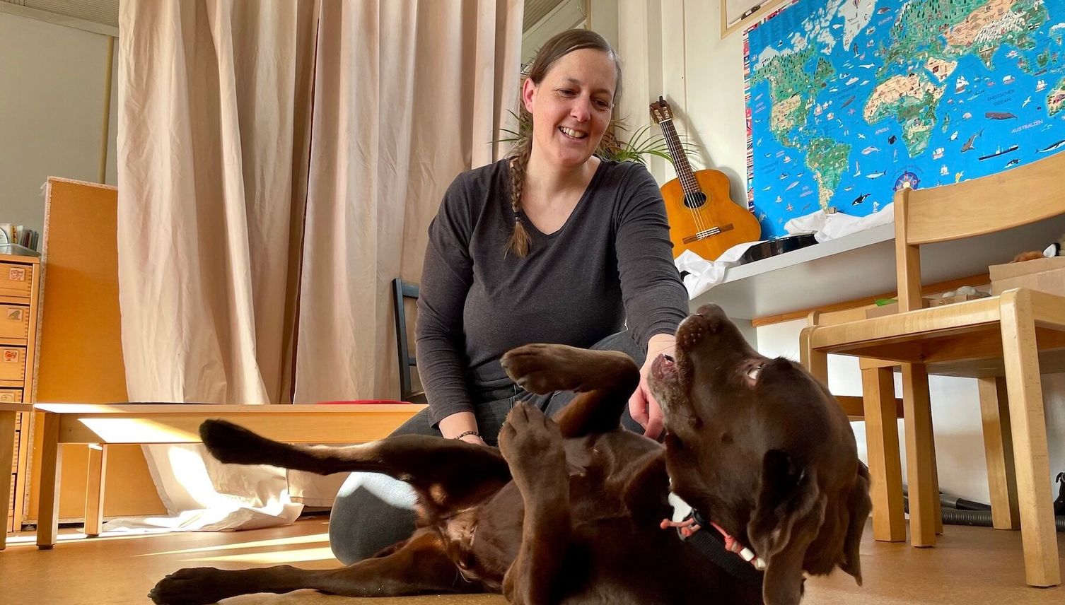 Der Hund, der Kinder ganz unauffällig erzieht