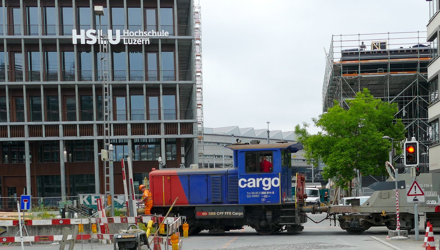 Luzerner Bahnhof: Neuer Frohburgsteg jetzt geöffnet