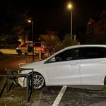 Betrunkener Mercedes-Fahrer (23) baut Unfall in Risch