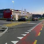 Unfall in Hünenberg: Töfffahrer kracht in Auto