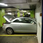 Zug: Rentner kracht mit Auto durch Wand in Tiefgarage