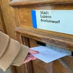 Alle Parteien fassen Parolen, doch was ist mit der SVP?