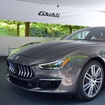 Hat Sozialhilfeempfänger geleasten Maserati auf Tutti vertickt?