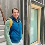 Mitten in Zug steht das wohl kleinste Wohnhaus der Schweiz