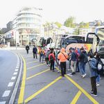 Ab jetzt müssen Cars in Luzern fürs Halten zahlen