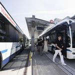Deutlich mehr Personen fahren in Zug mit dem Bus