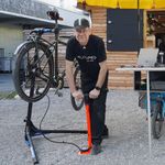 Sie flicken Velos an ungewöhnlichen Orten in Luzern