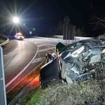 Rennen auf Autobahnausfahrt? Zwei Junglenker im Spital