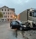Unfall mit Lastwagen in Buttisholz – drei Personen verletzt