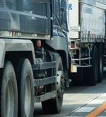 Lastwagen blockiert Autobahn A2