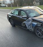 Hoher Sachschaden: Zwei BMWs krachen ineinander