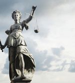 Täter rammte Klappmesser in den Hintern