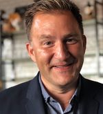 Sascha Ruefer ergreift die Flucht nach vorne