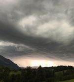 Starke Stürme erwarten Zug und Luzern – Bergbahnen schliessen