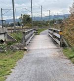 Kanton Zug ersetzt Holzbrücke über Steinhauser Dorfbach