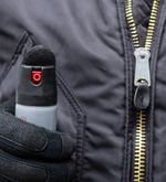 Nach EVZ Spiel: Polizei sprüht Tränengas