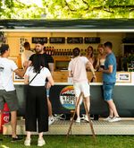 Bus, Bar und Bier: Luzern eröffnet Buvette-Saison