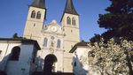 Stadt zieht sich zurück: Gräber bei der Hofkirche werden zu Privatfriedhof