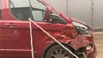 Auto knallt in Leitplanke – Frau verletzt
