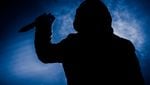 Weil er im Schlaf gestört wurde, stach er Kumpel ab