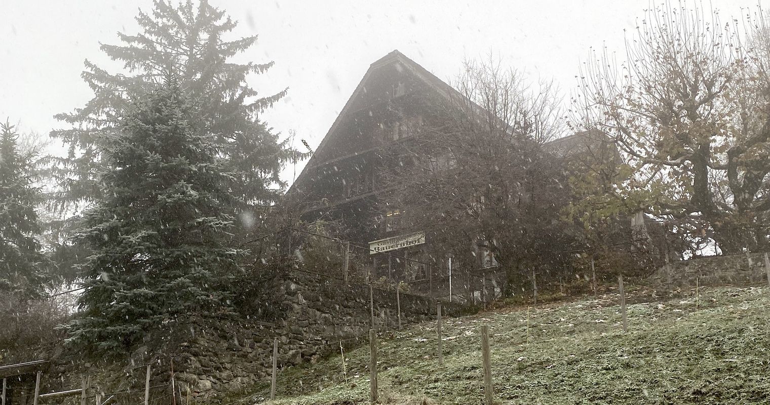 Was ist beim Gasthaus Bauernhof in Baar los?