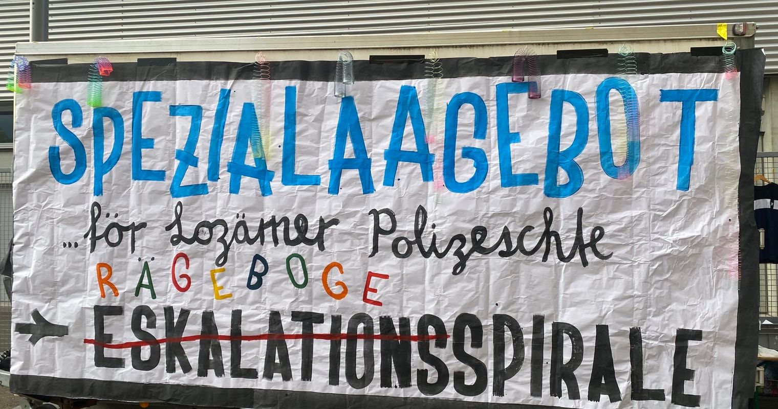 FCL-Fans verkaufen «Spezial-Artikel» für Polizeikader