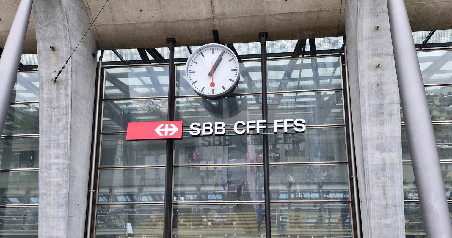 Endlich! Luzerner Bahnhofsuhr zeigt wieder Zeit