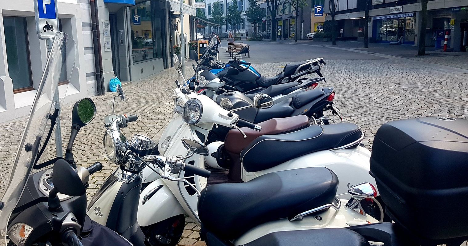 Töff-Parkplätze: Stadt Luzern hebt Gebühren wieder auf