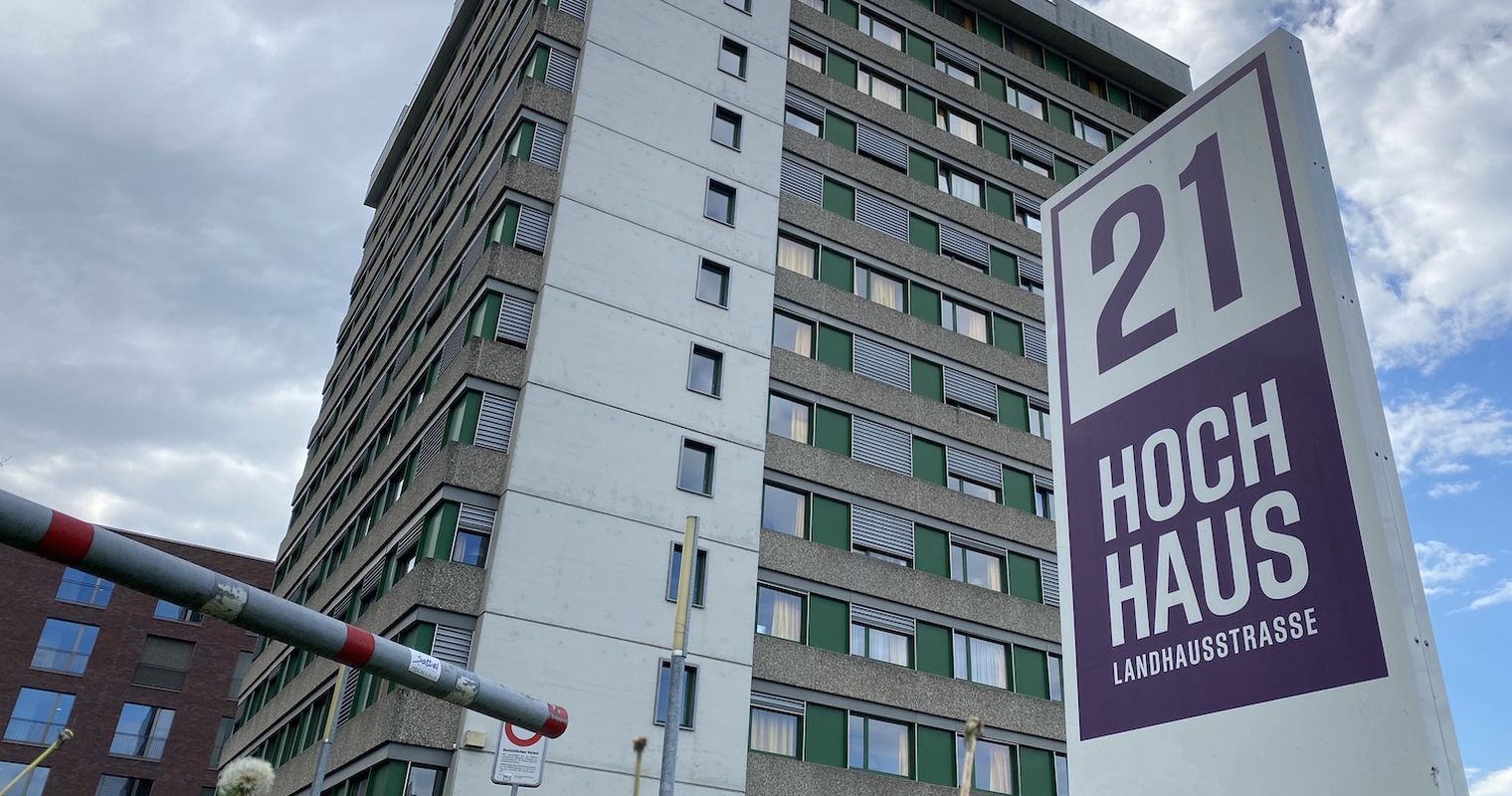 Hochhaus H21: Heimliches Baarer Wahrzeichen kommt «unters Messer»