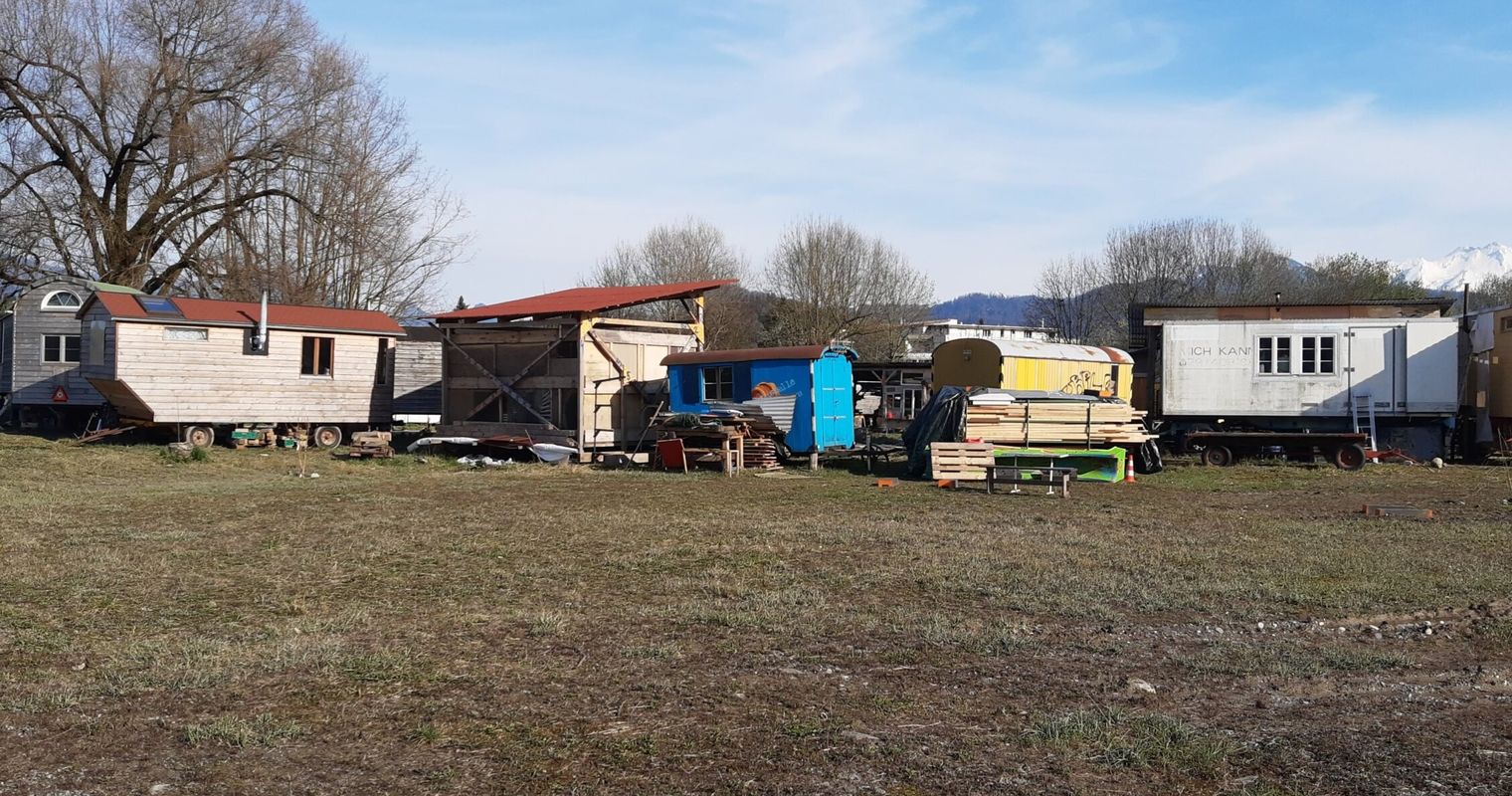 Stadt Kriens bewilligt Wagenburg Hinterschlund