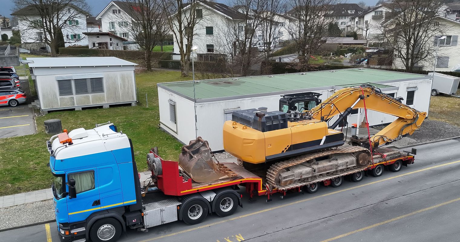 Polizei stoppt massiv überladenen Lastwagen