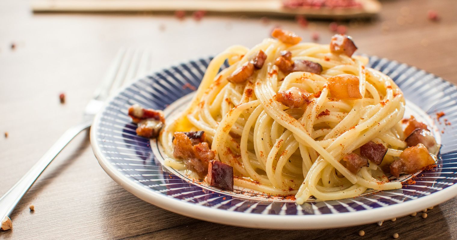 Frau serviert Partner vergiftete Pasta – Landesverweis