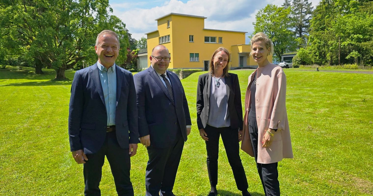 So sieht es im bisher exklusiven Park der Rachmaninow-Villa aus