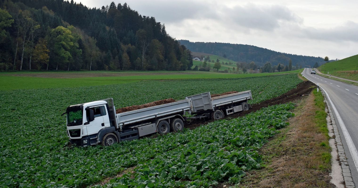 Betrunkener Senior baut Unfall in Hergiswil