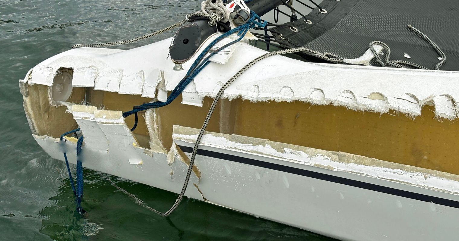 Zwei Boote knallen auf dem Vierwaldstättersee ineinander