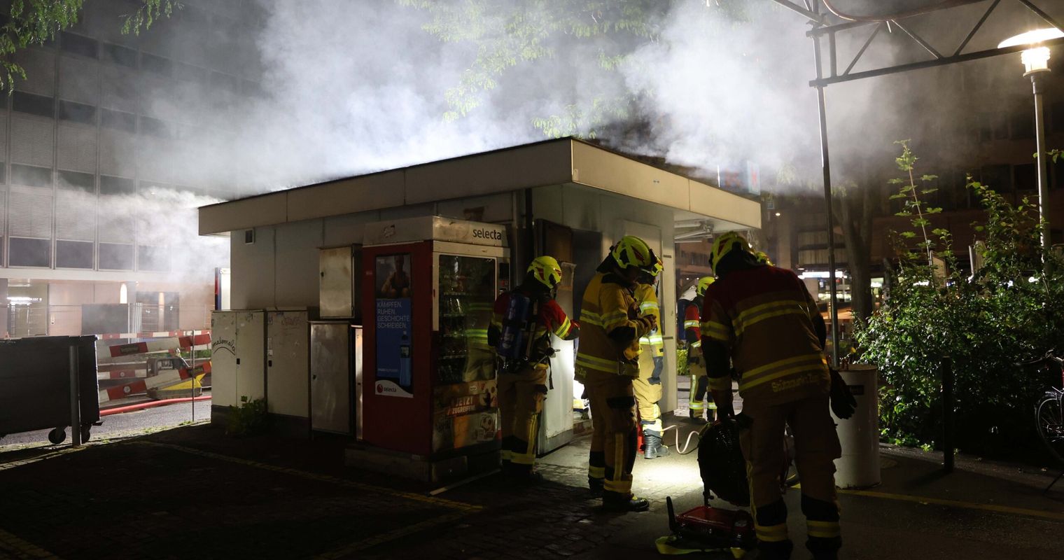 Kiosk am Zuger Bundesplatz fängt Feuer