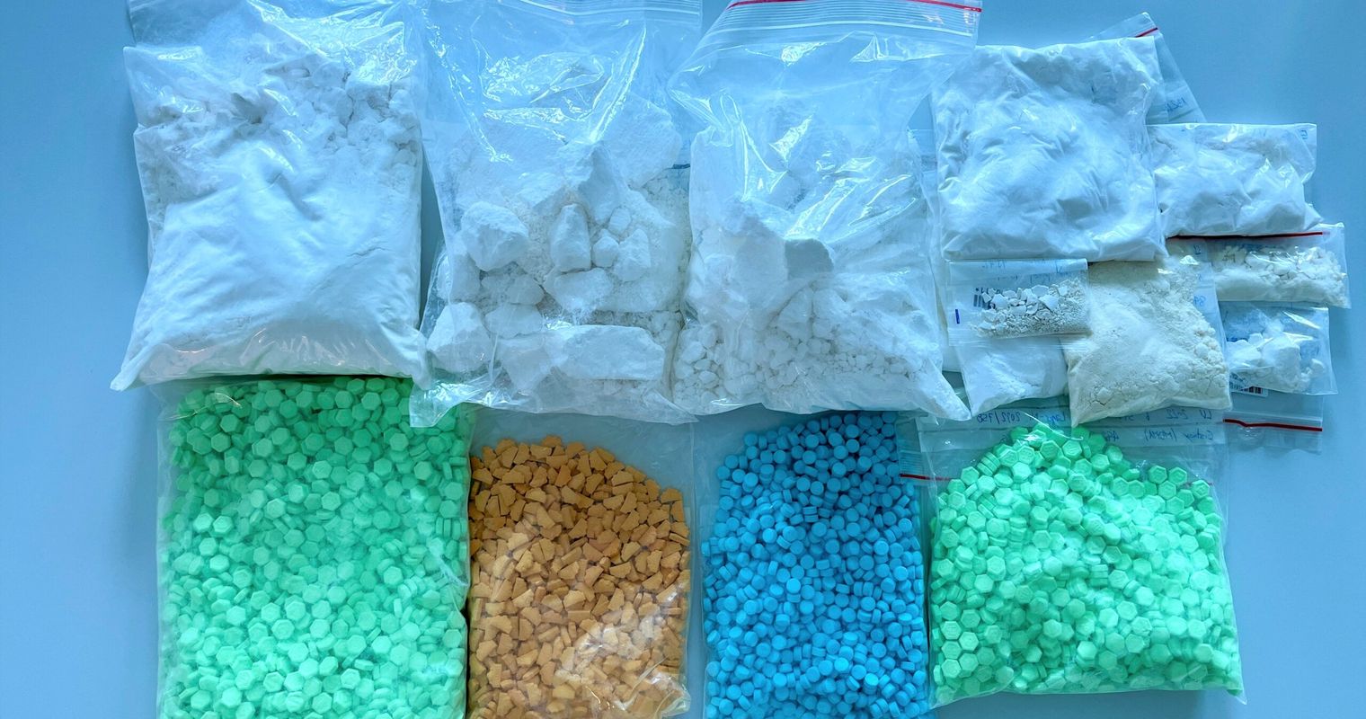 Polizei erwischt mutmassliche Dealer beim Kokain reinigen