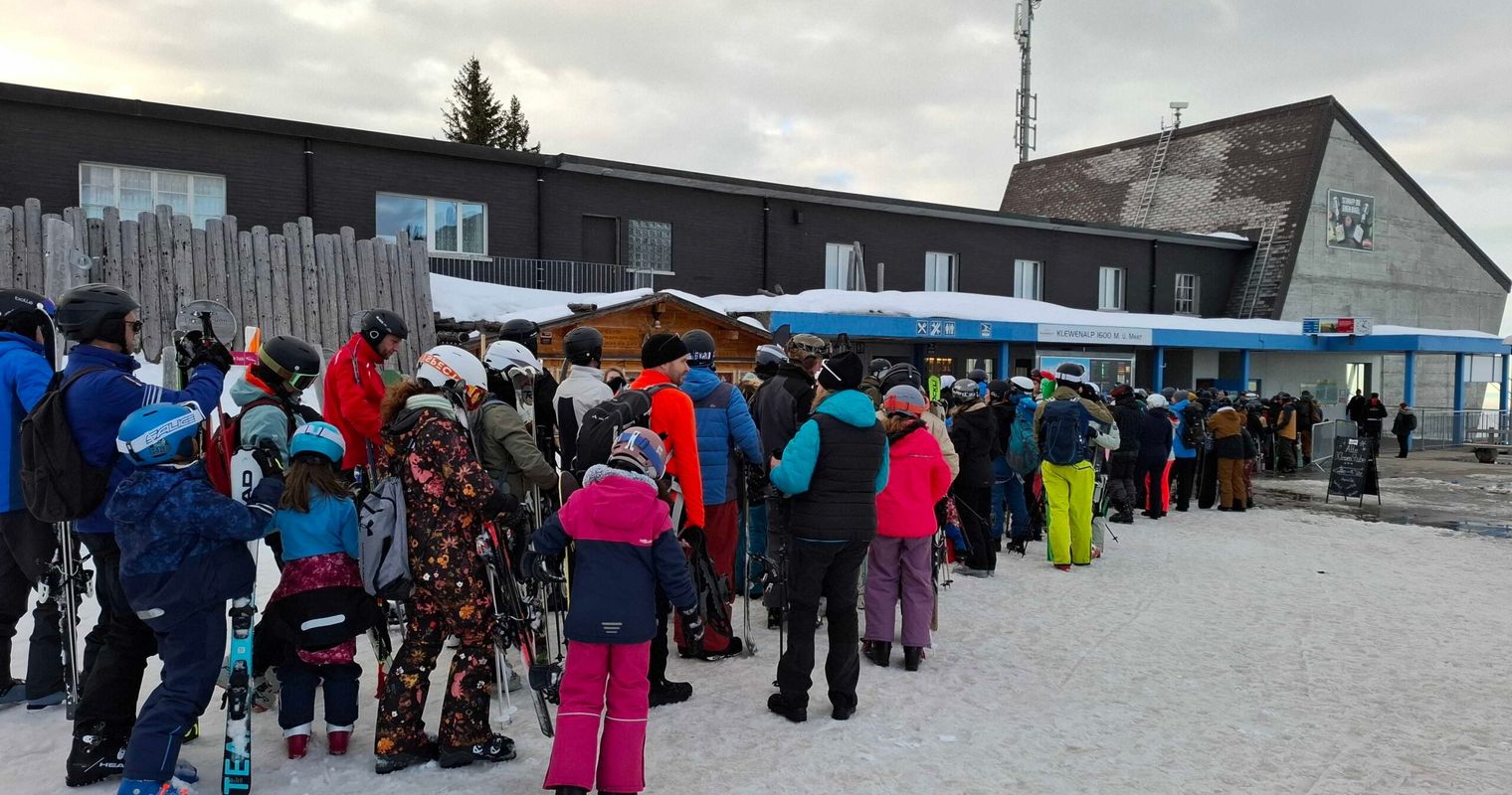 Skifahrer ziehts am Wochenende in Scharen in die Berge