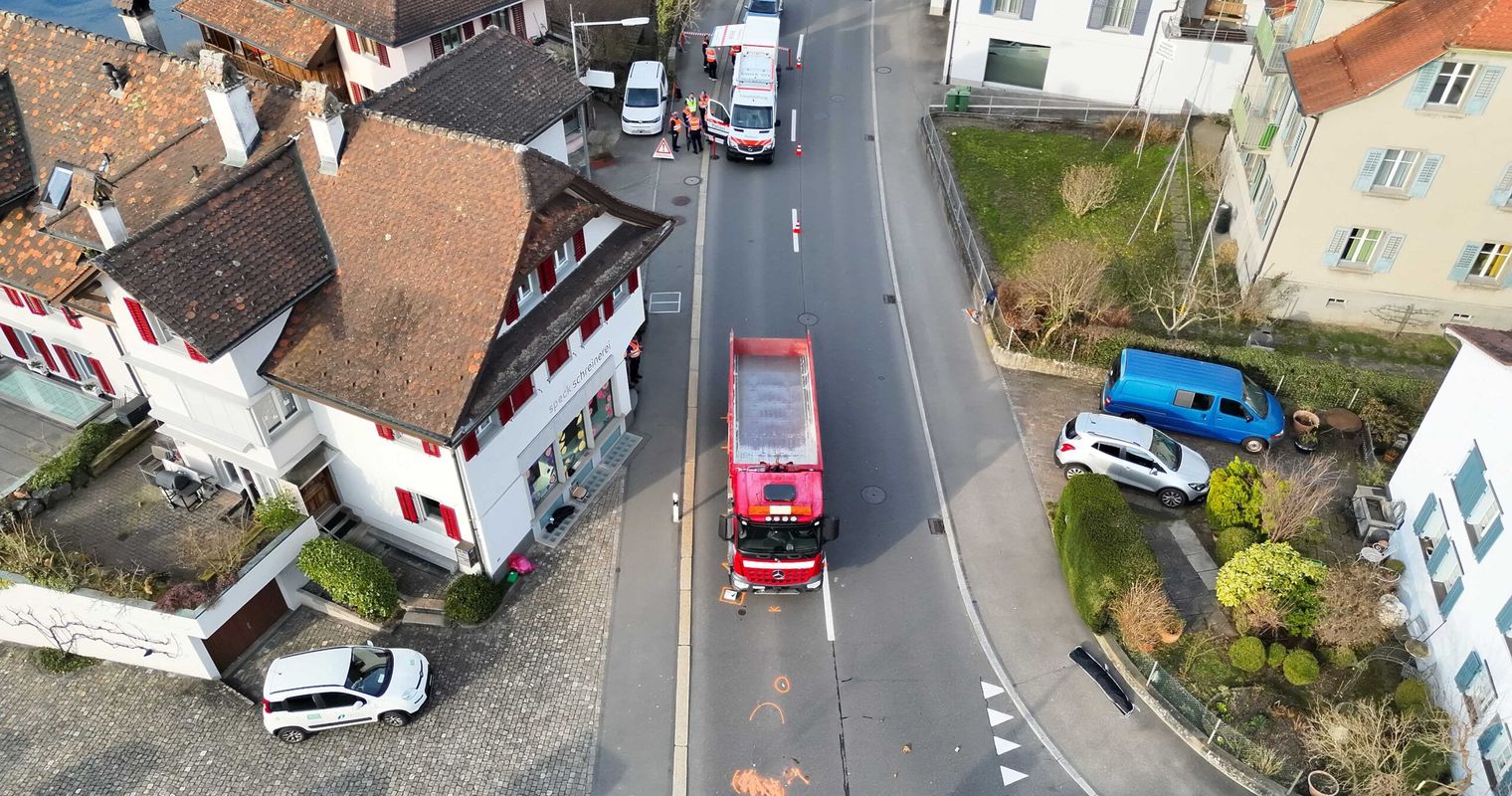 Von Lastwagen erfasst: 43-Jähriger im Spital verstorben