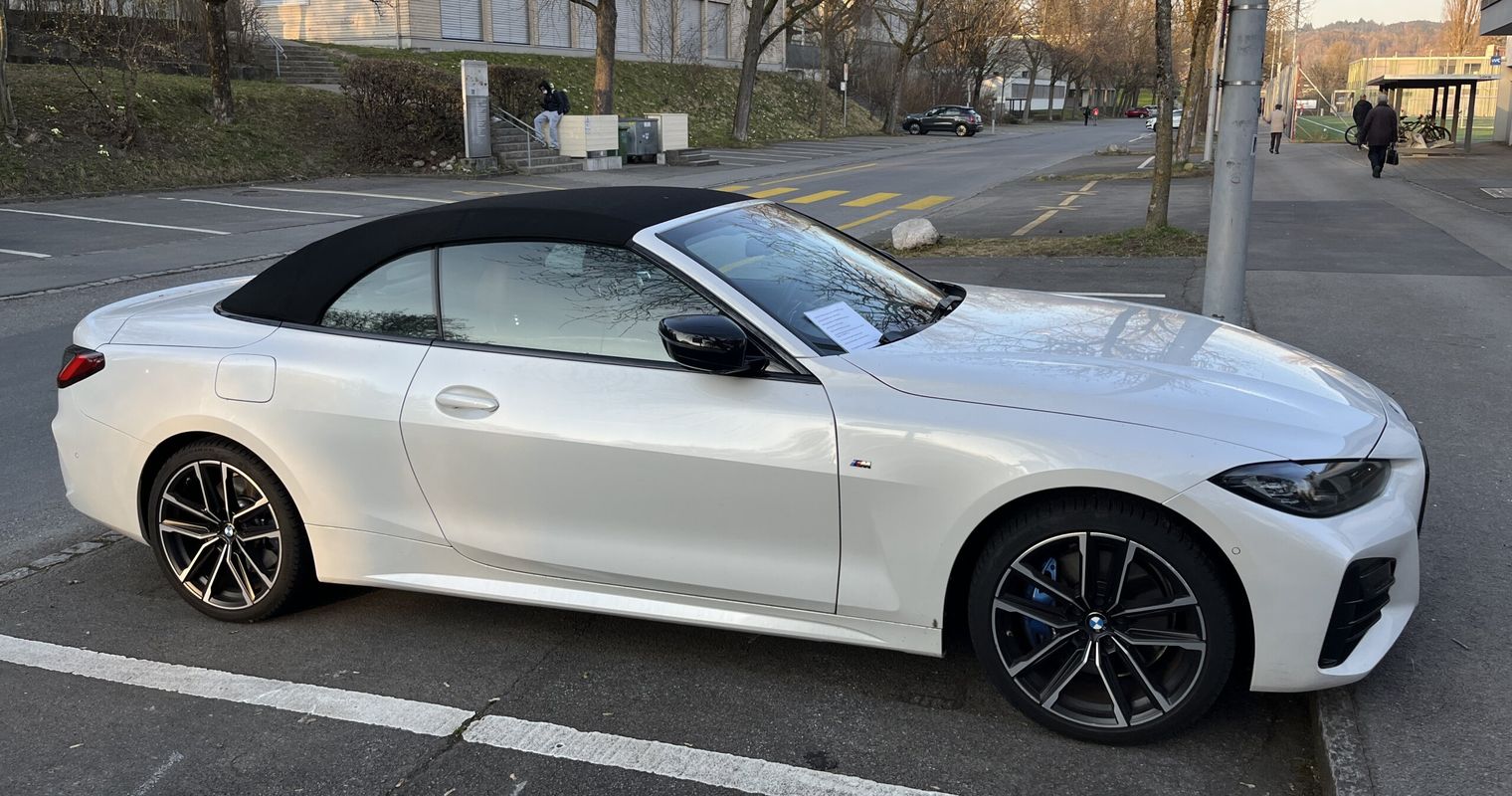 Wer vermisst dieses herrenlose Zuger BMW-Cabriolet?